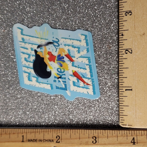 10/$10 DC COMICS Waterproof Sticker - Picture 2 of 7